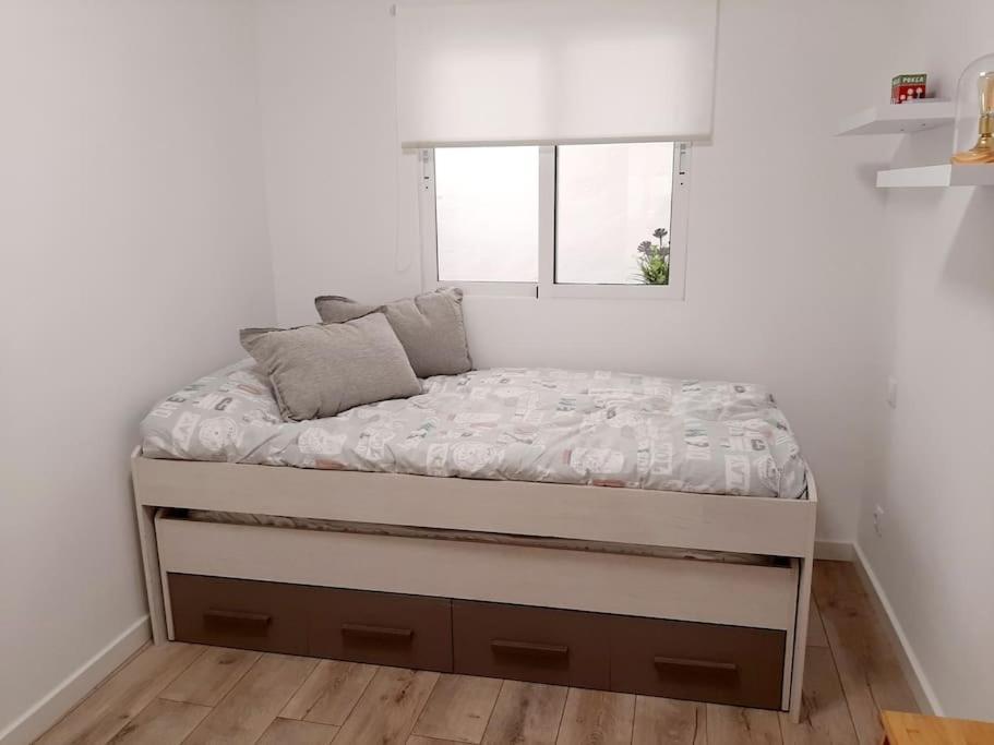 Confortable Apartamento En エルチェ エクステリア 写真