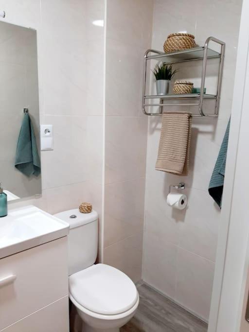 Confortable Apartamento En エルチェ エクステリア 写真