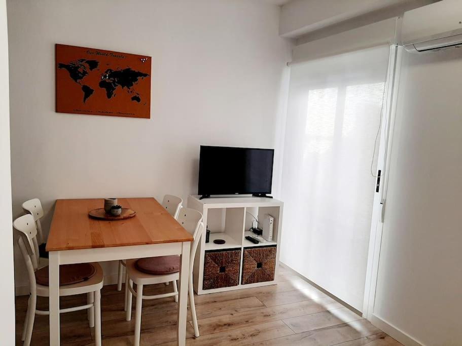 Confortable Apartamento En エルチェ エクステリア 写真